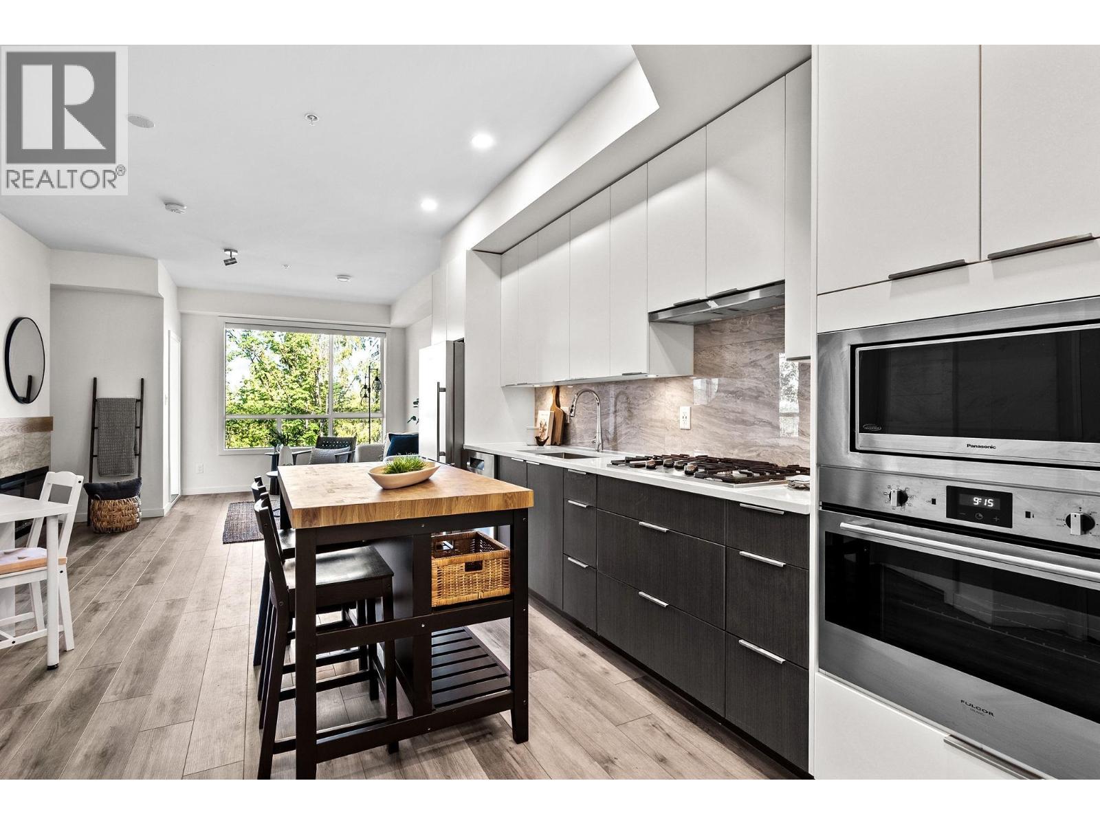 Photo 2 of 510 11641 227th Street, Maple Ridge BC