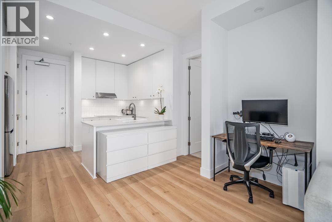 Photo 10 of 209 708 Edgar Avenue, Coquitlam BC