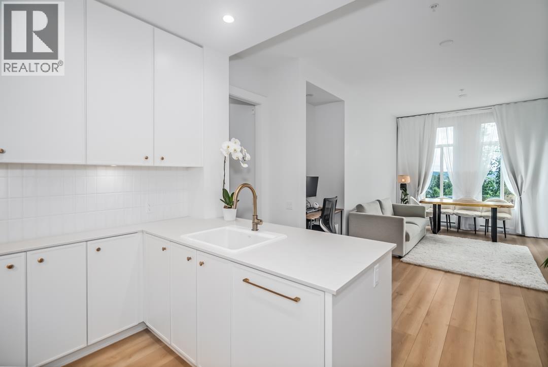 Photo 8 of 209 708 Edgar Avenue, Coquitlam BC