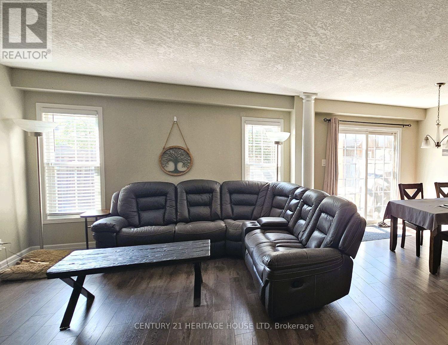 Photo 30 of 256 Sienna Crescent, Kitchener ON