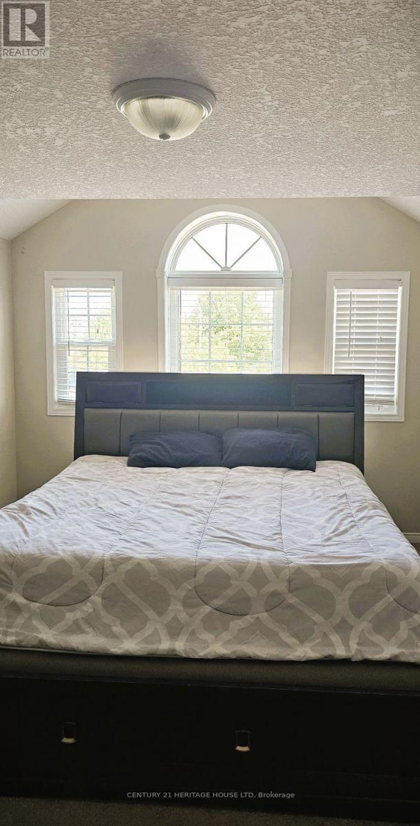 Photo 1 of 256 Sienna Crescent, Kitchener ON