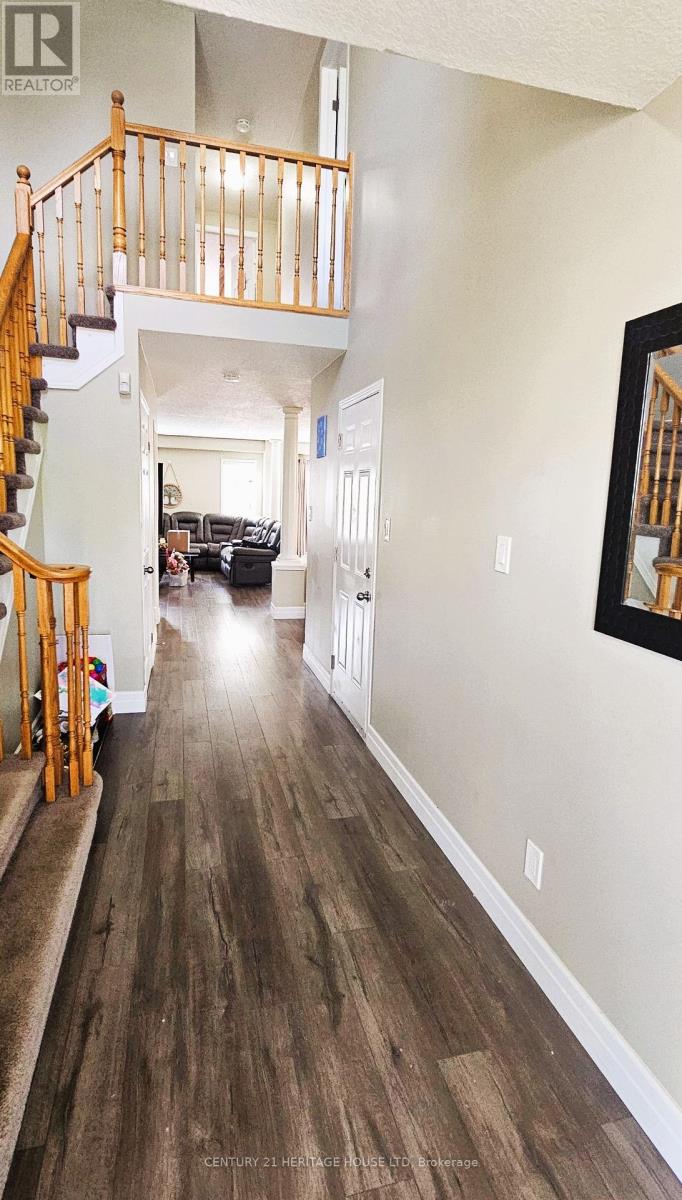 Photo 29 of 256 Sienna Crescent, Kitchener ON