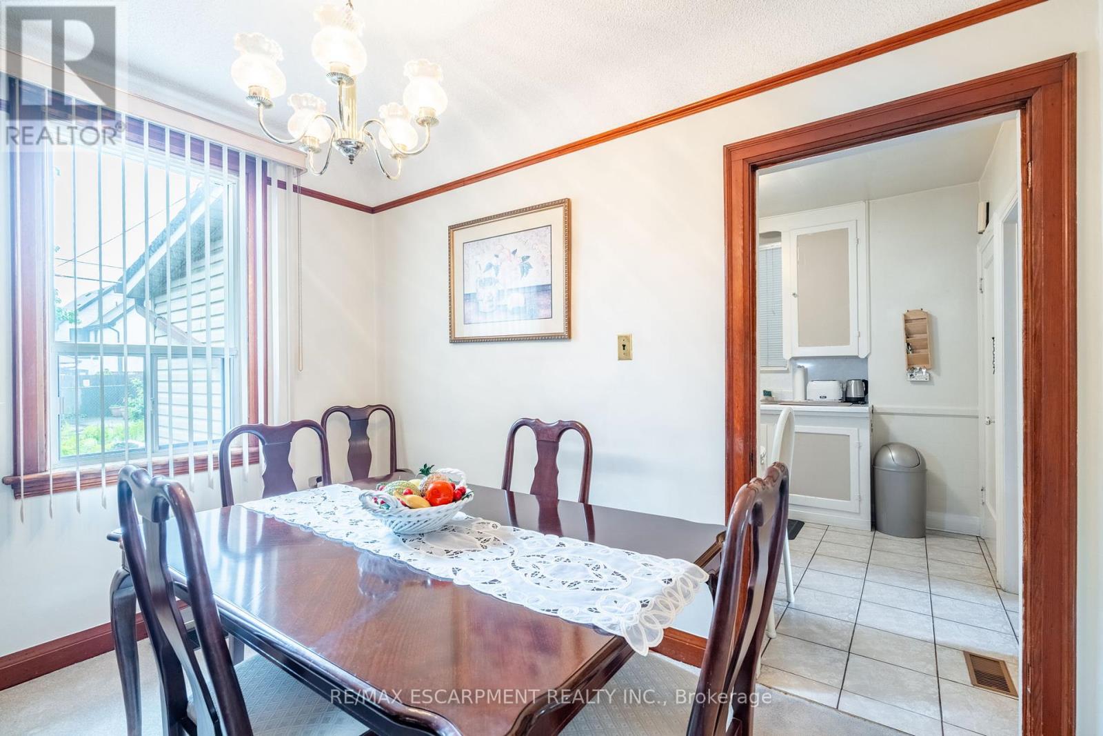 Photo 20 of 204 Emerald Street N, Hamilton ON