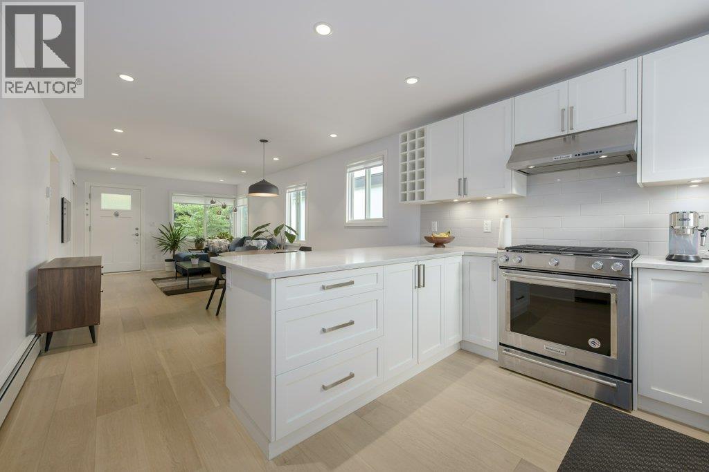 Photo 20 of 5051 Sherbrooke Street, Vancouver BC