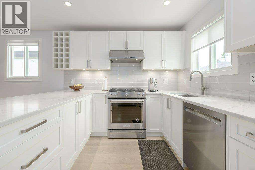 Photo 14 of 5051 Sherbrooke Street, Vancouver BC