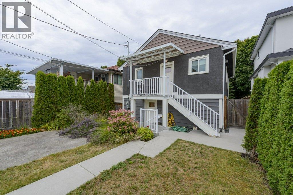 Photo 8 of 5051 Sherbrooke Street, Vancouver BC
