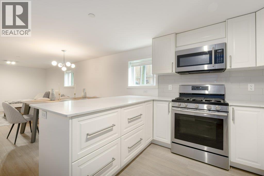 Photo 9 of 5051 Sherbrooke Street, Vancouver BC