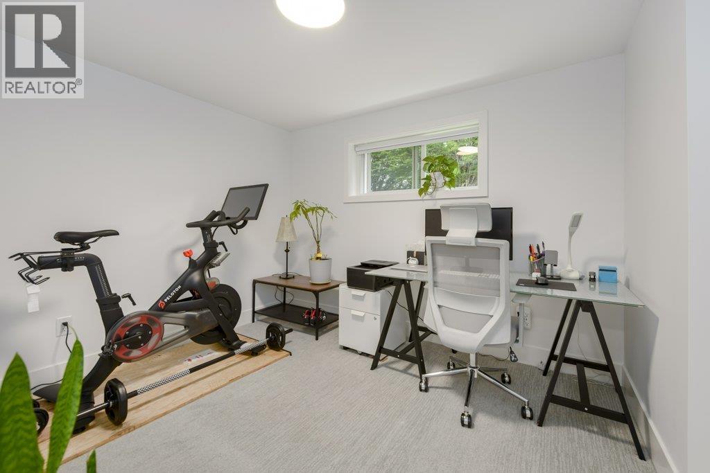 Photo 11 of 5051 Sherbrooke Street, Vancouver BC