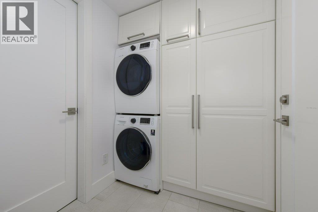 Photo 6 of 5051 Sherbrooke Street, Vancouver BC