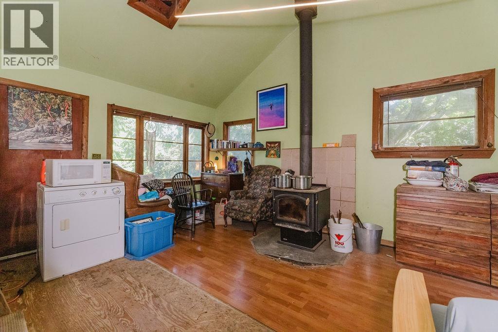 316 HEADLANDS ROAD, Gibsons