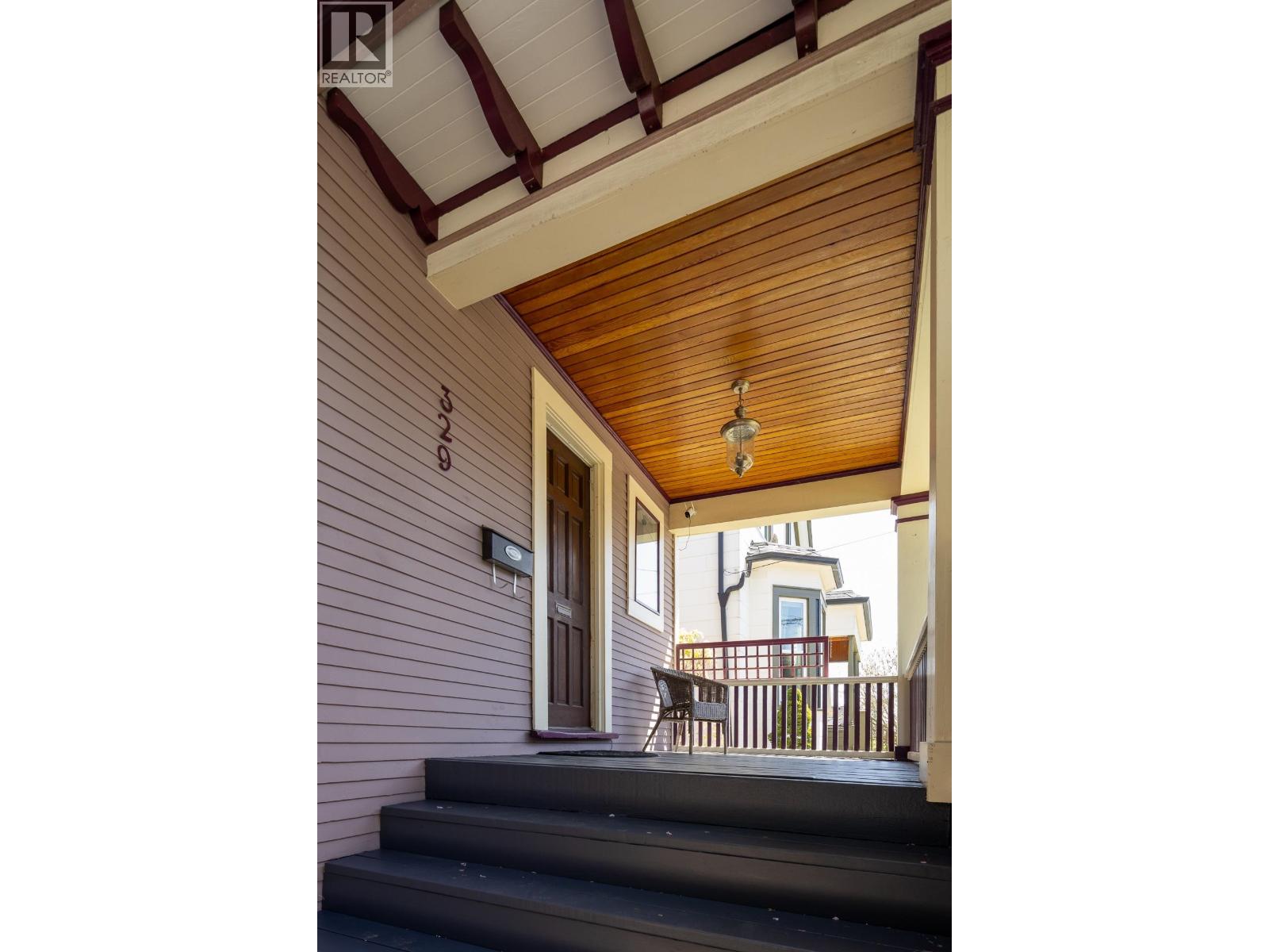 Photo 26 of 329 Pine Street, New Westminster BC
