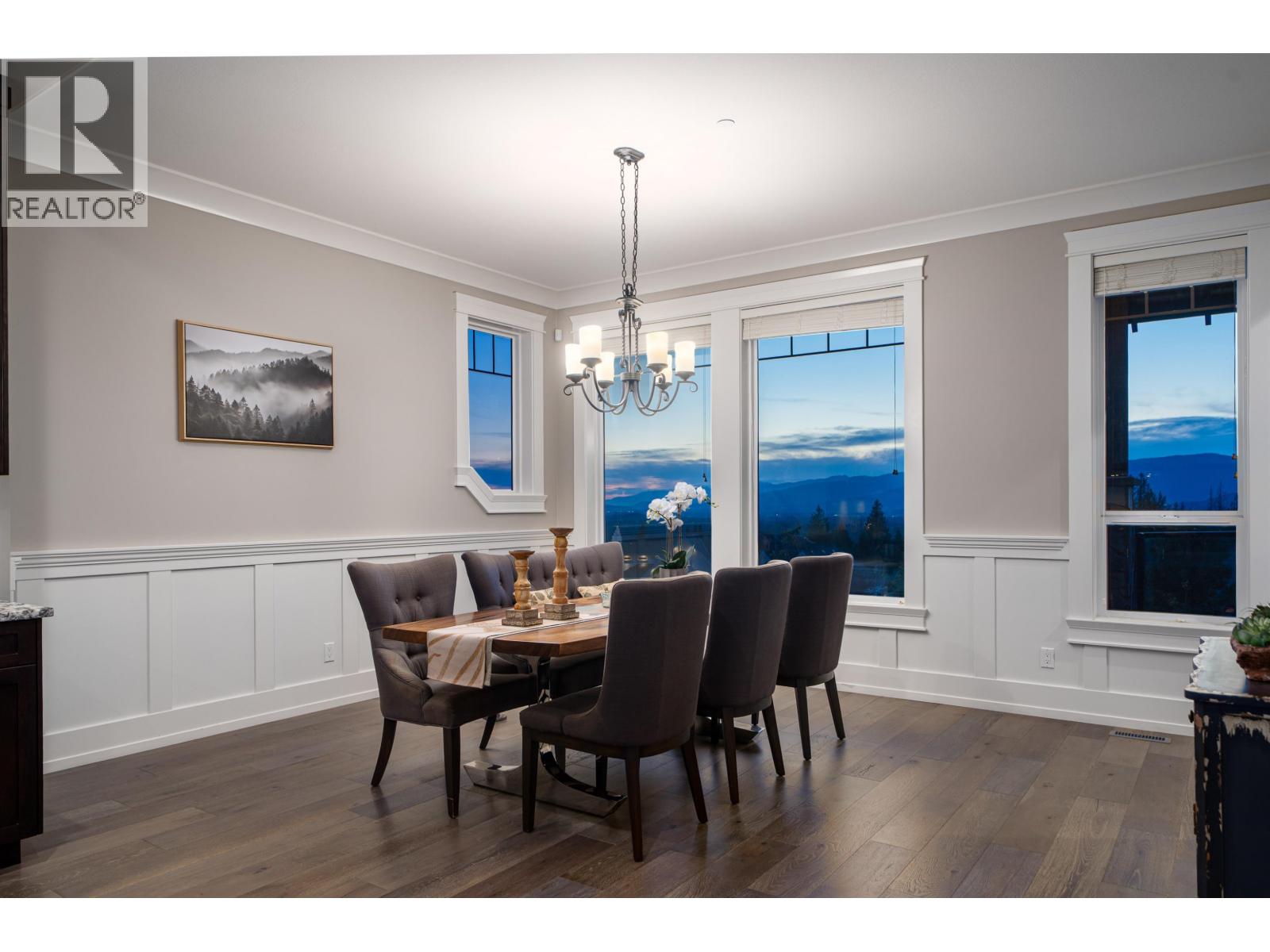 Photo 15 of 10930 Carmichael Street, Maple Ridge BC