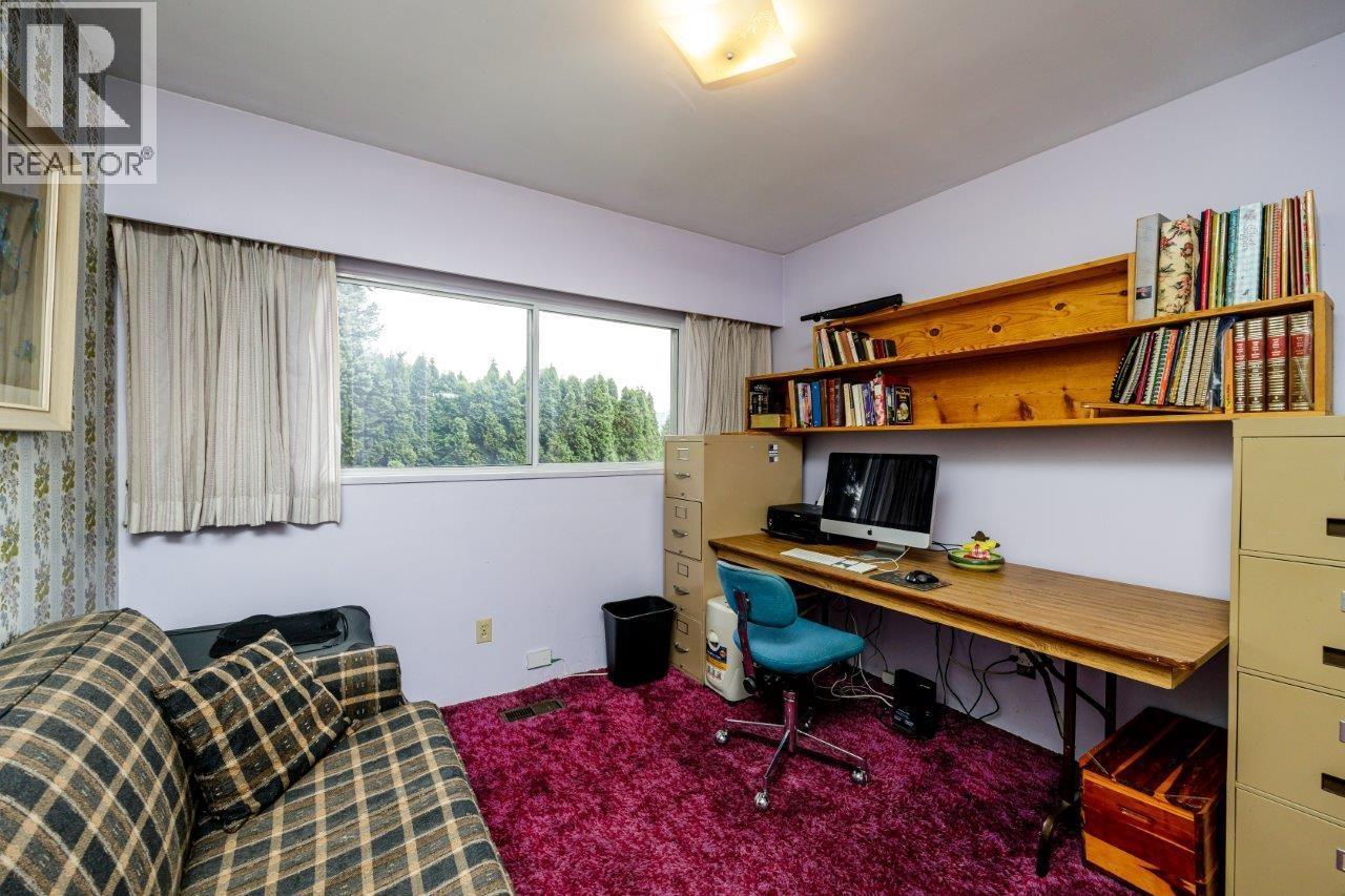 Photo 34 of 697 Plymouth Drive, North Vancouver BC
