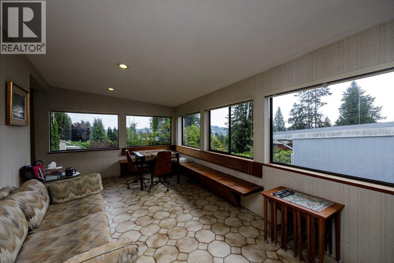 Photo 19 of 697 Plymouth Drive, North Vancouver BC
