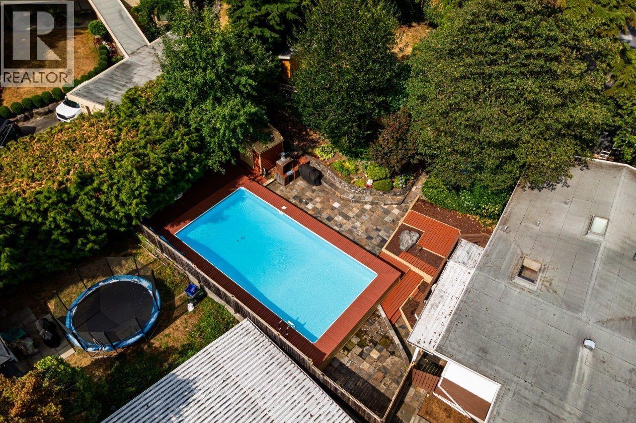 Photo 21 of 697 Plymouth Drive, North Vancouver BC