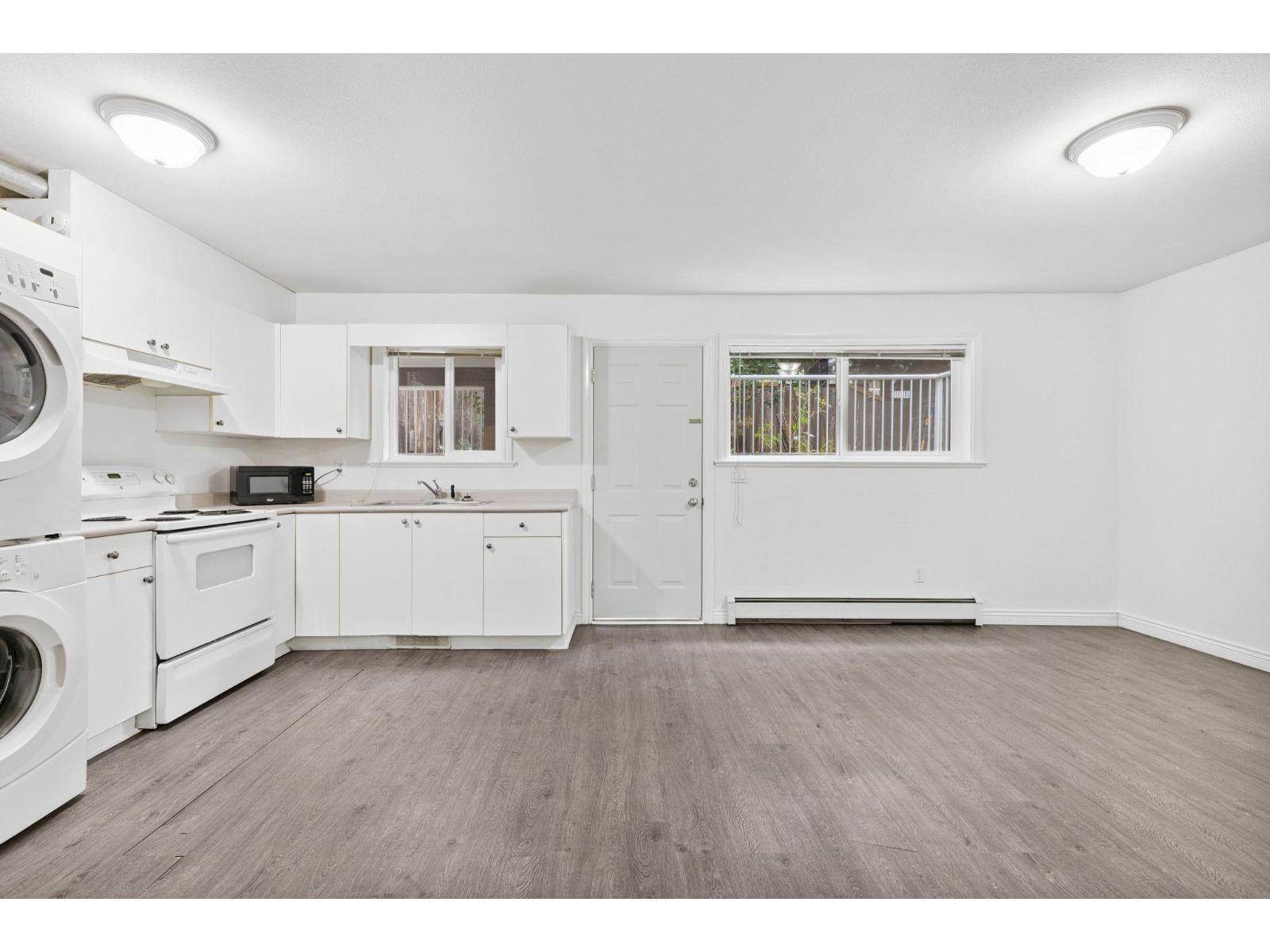 Photo 32 of 15939 91 A Avenue, Surrey BC