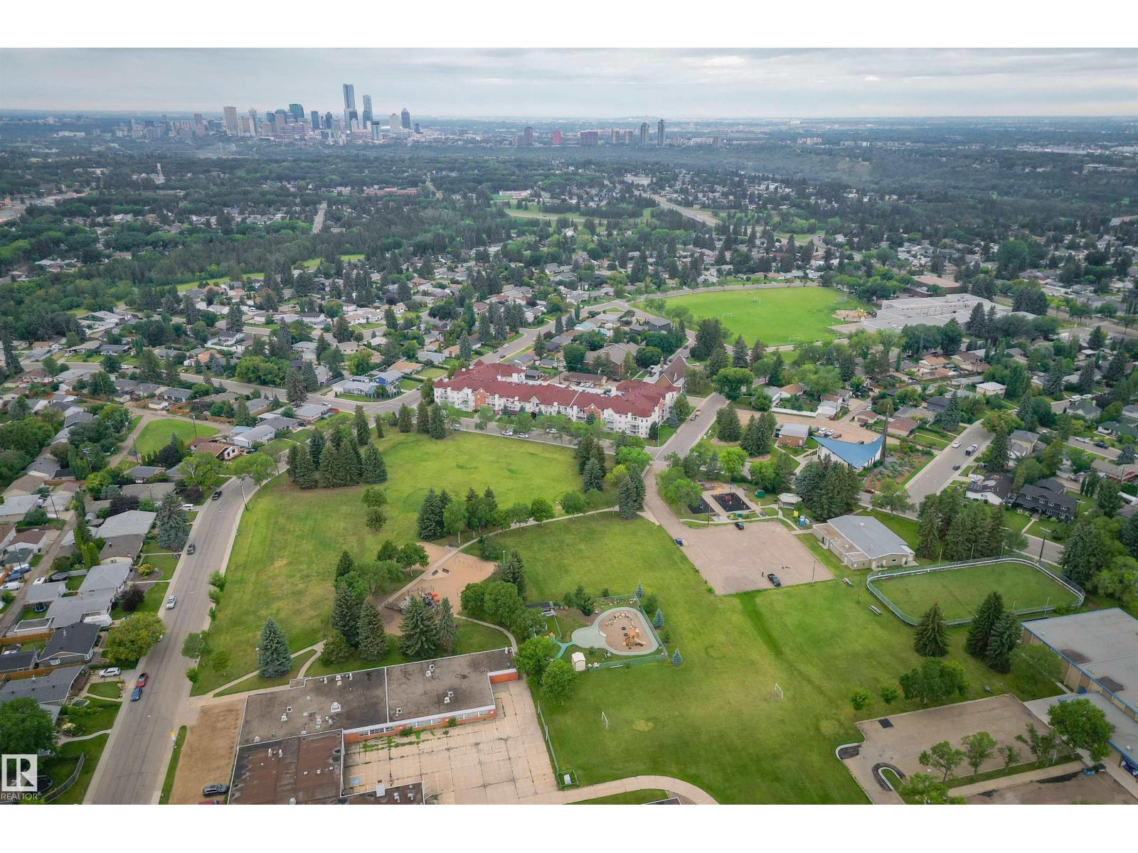 Photo 28 of 304 6220 Fulton Rd Nw, Edmonton AB