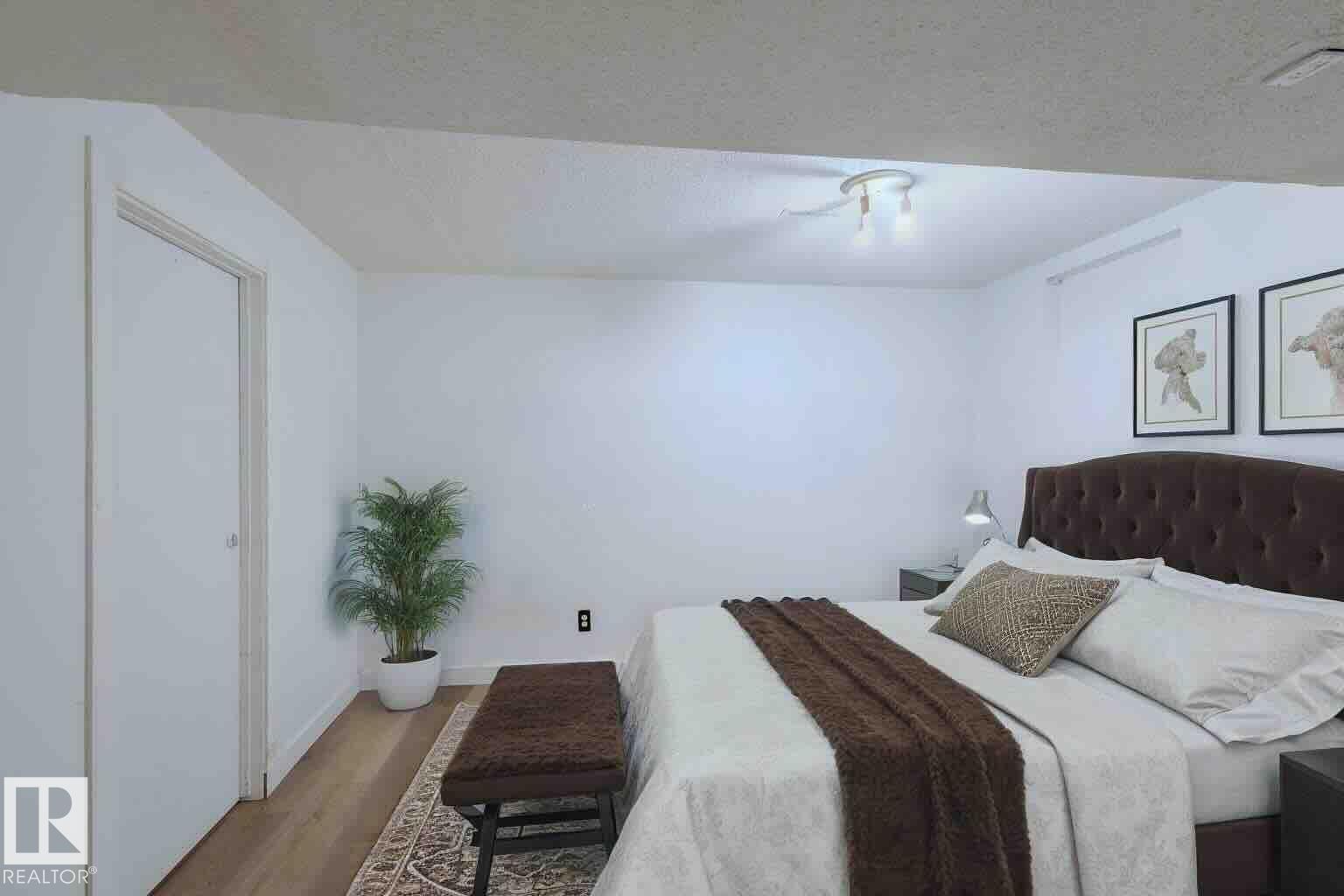 Photo 22 of 6007 10 Av Nw, Edmonton AB