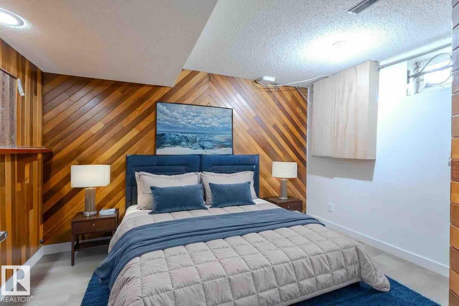 Photo 10 of 6007 10 Av Nw, Edmonton AB