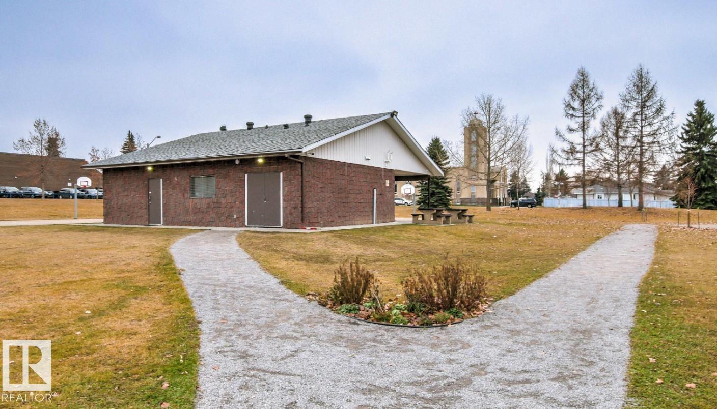 Photo 2 of 6007 10 Av Nw, Edmonton AB