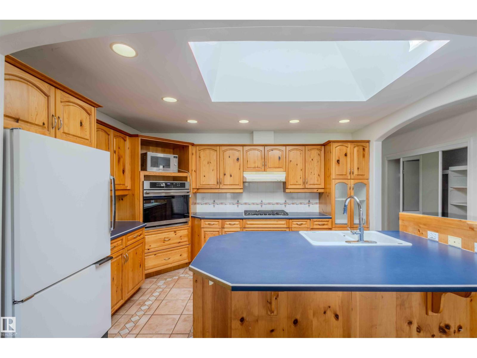 Photo 12 of 6007 10 Av Nw, Edmonton AB