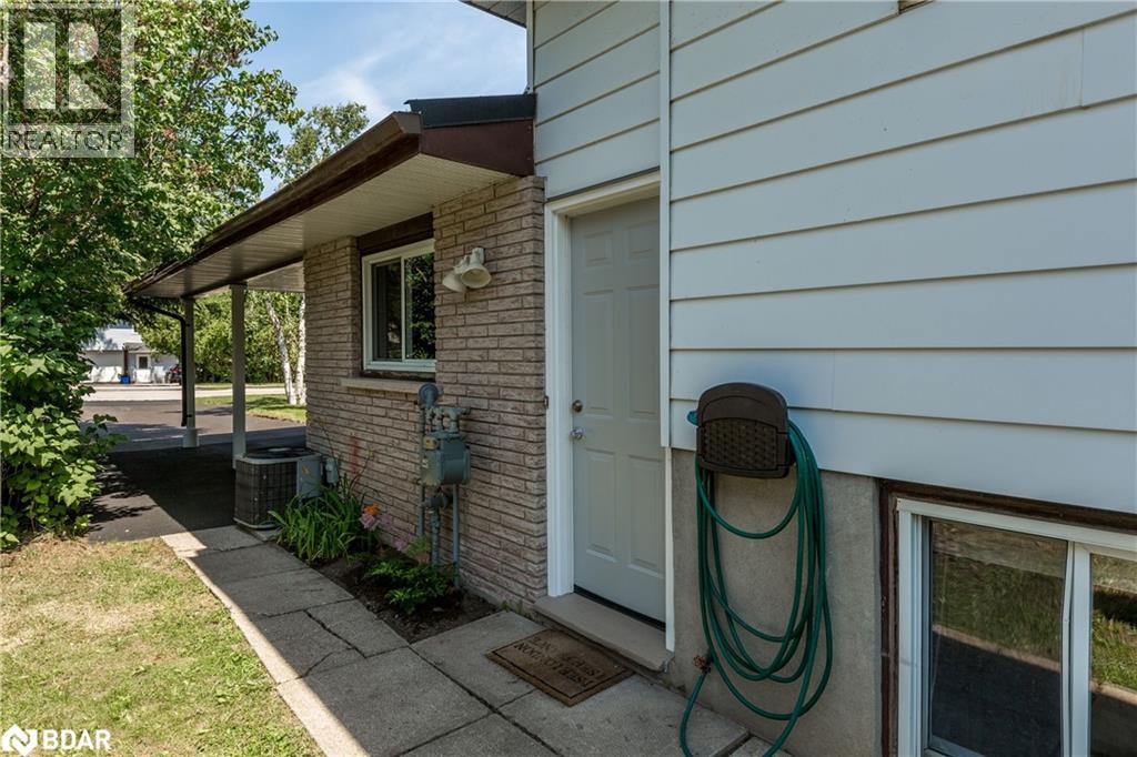 Photo 26 of 55 Fittons Road E, Orillia ON
