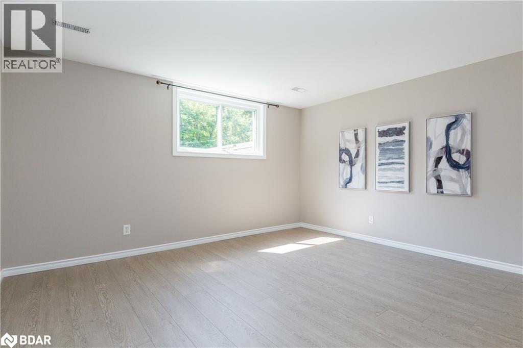 Photo 20 of 55 Fittons Road E, Orillia ON