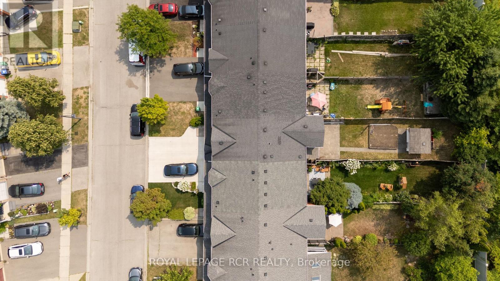 Photo 11 of 32 Waterbury Street, Caledon ON