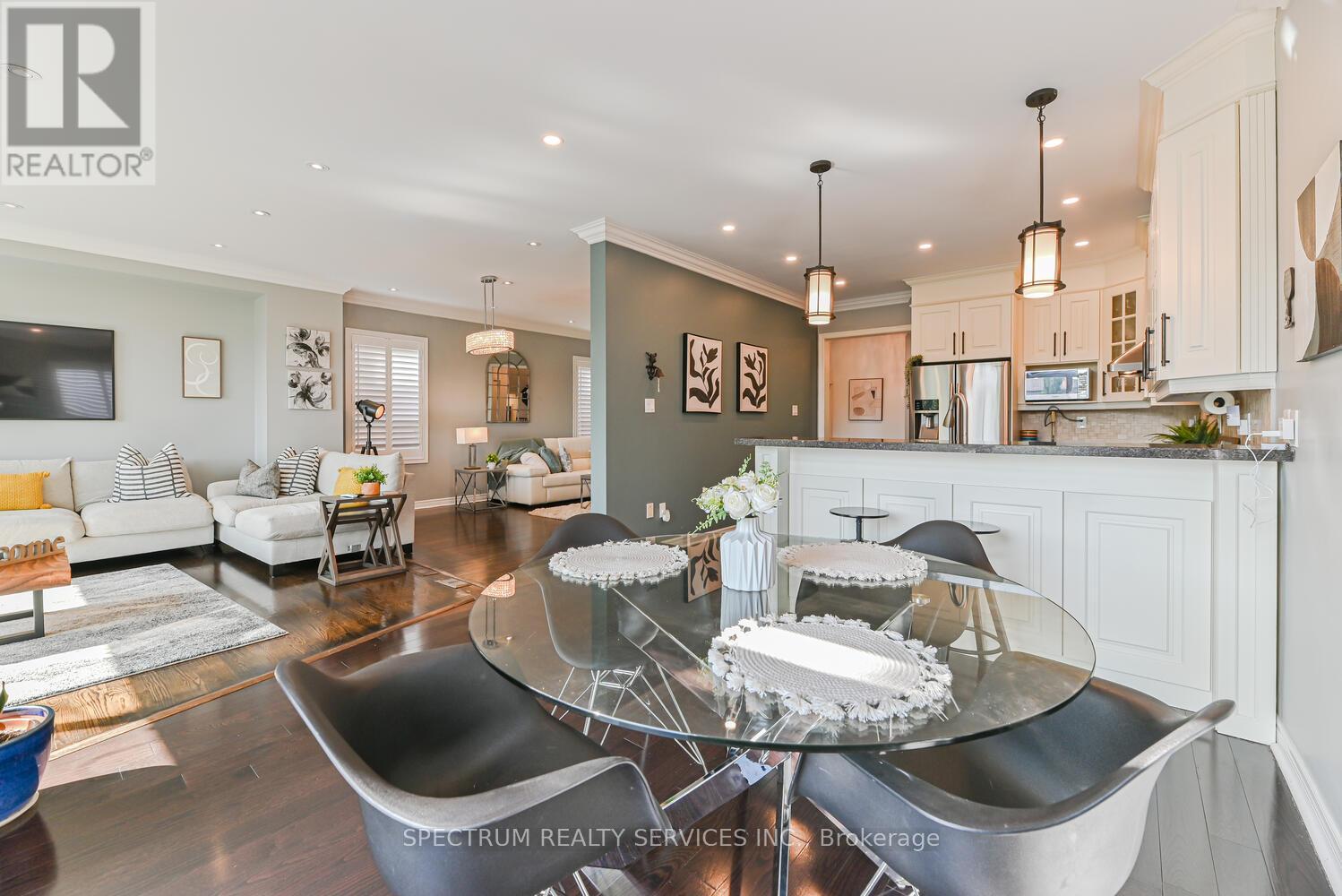 Photo 45 of 68 Robarts Drive, Milton ON