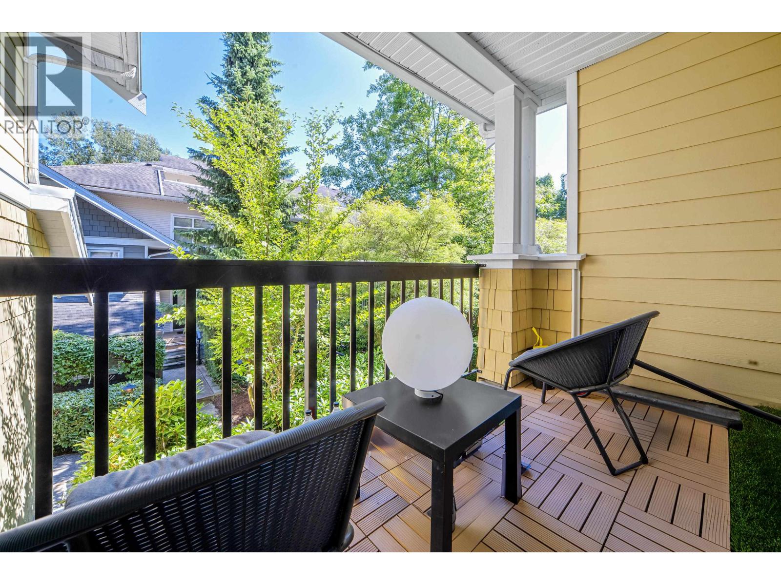 Photo 12 of 80 6878 Southpoint Drive, Burnaby BC