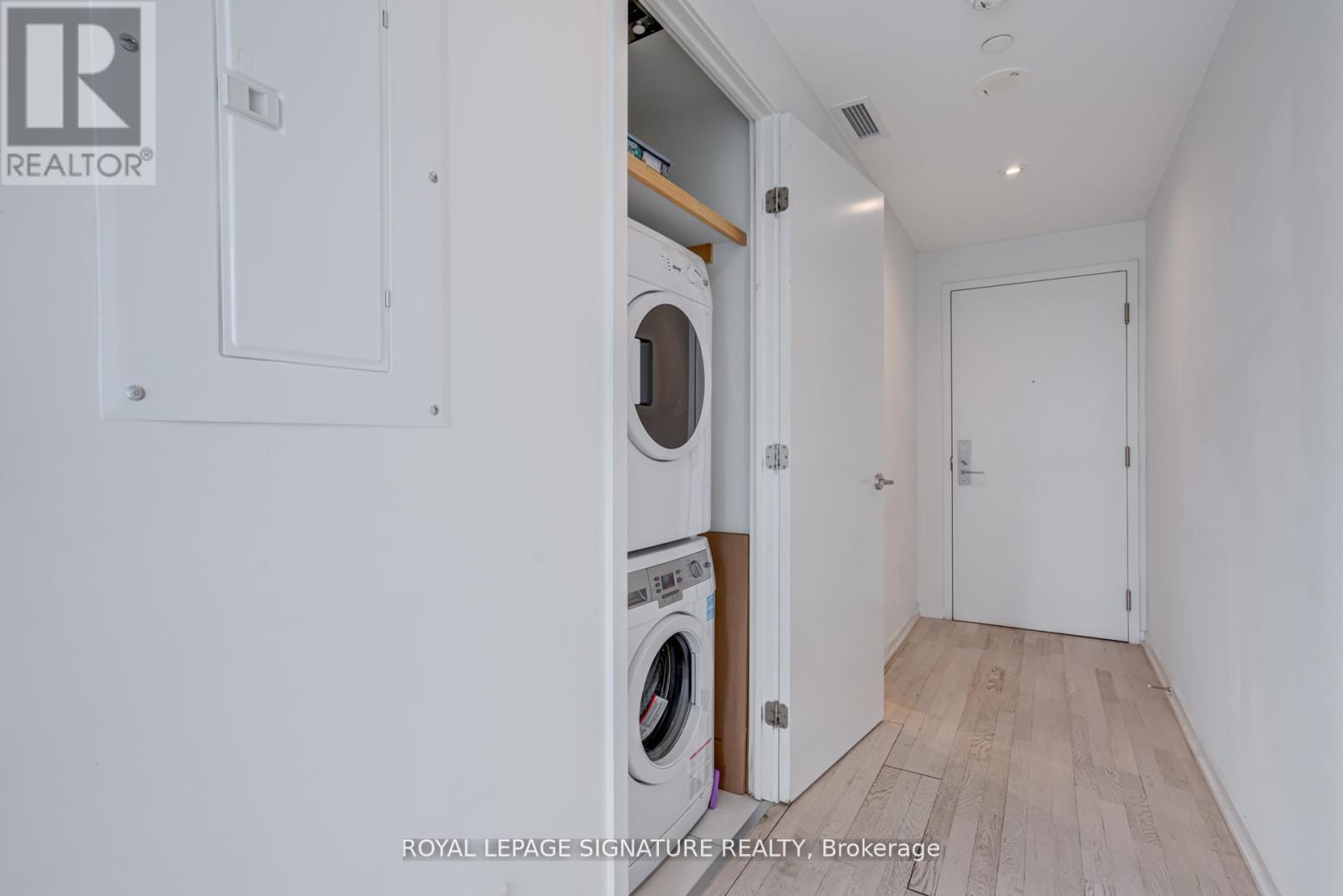 Photo 5 of 1107 60 Colborne Street, Toronto ON