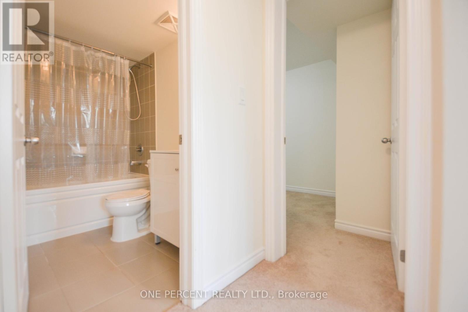 Photo 26 of 20 1 Eaton Park Lane, Toronto ON