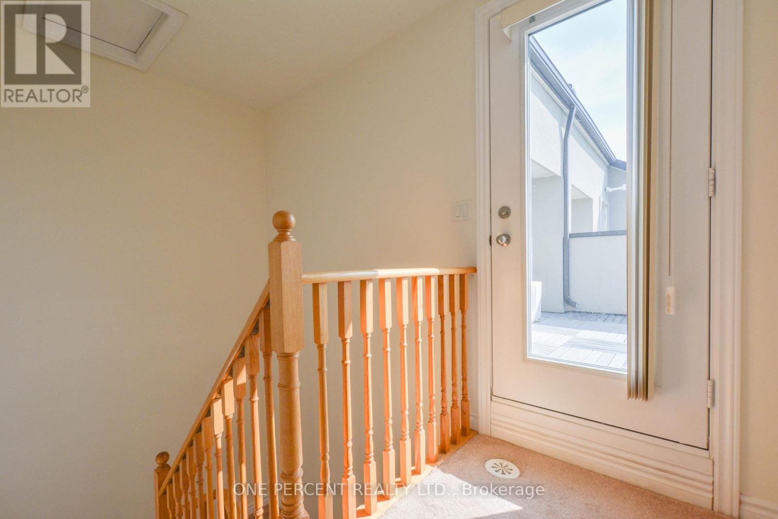 Photo 20 of 20 1 Eaton Park Lane, Toronto ON