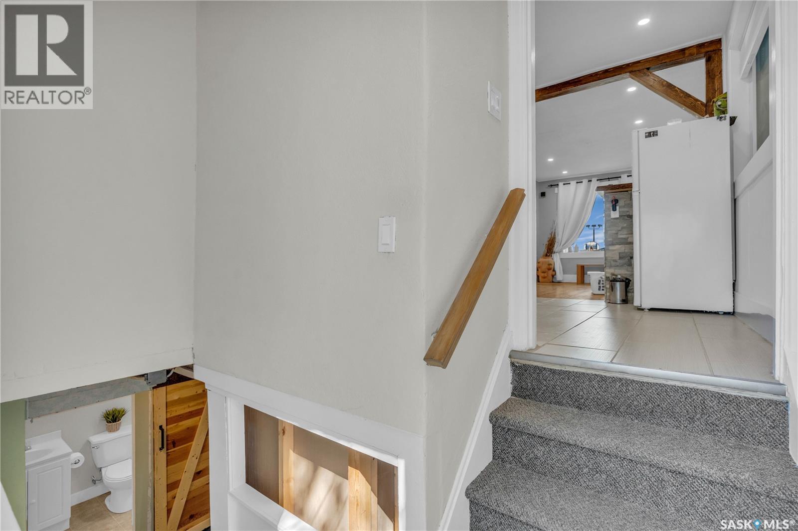 Photo 20 of 2212 Edgar Street, Regina SK