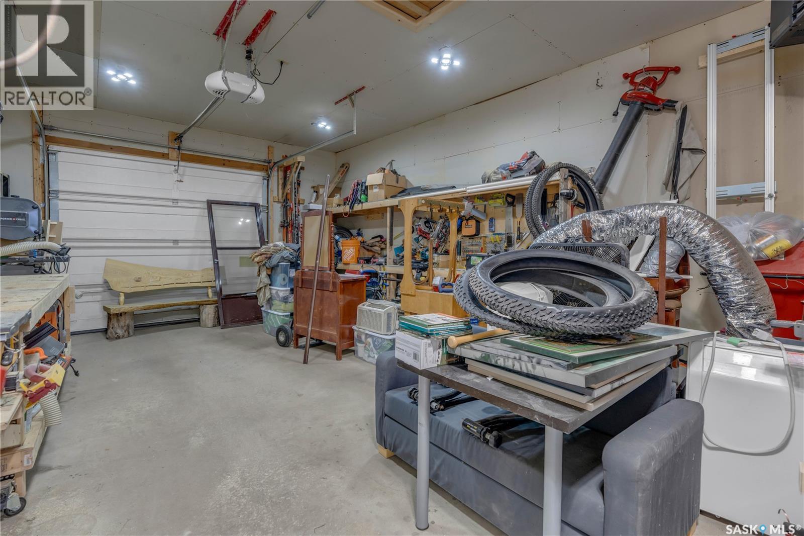 Photo 33 of 2212 Edgar Street, Regina SK
