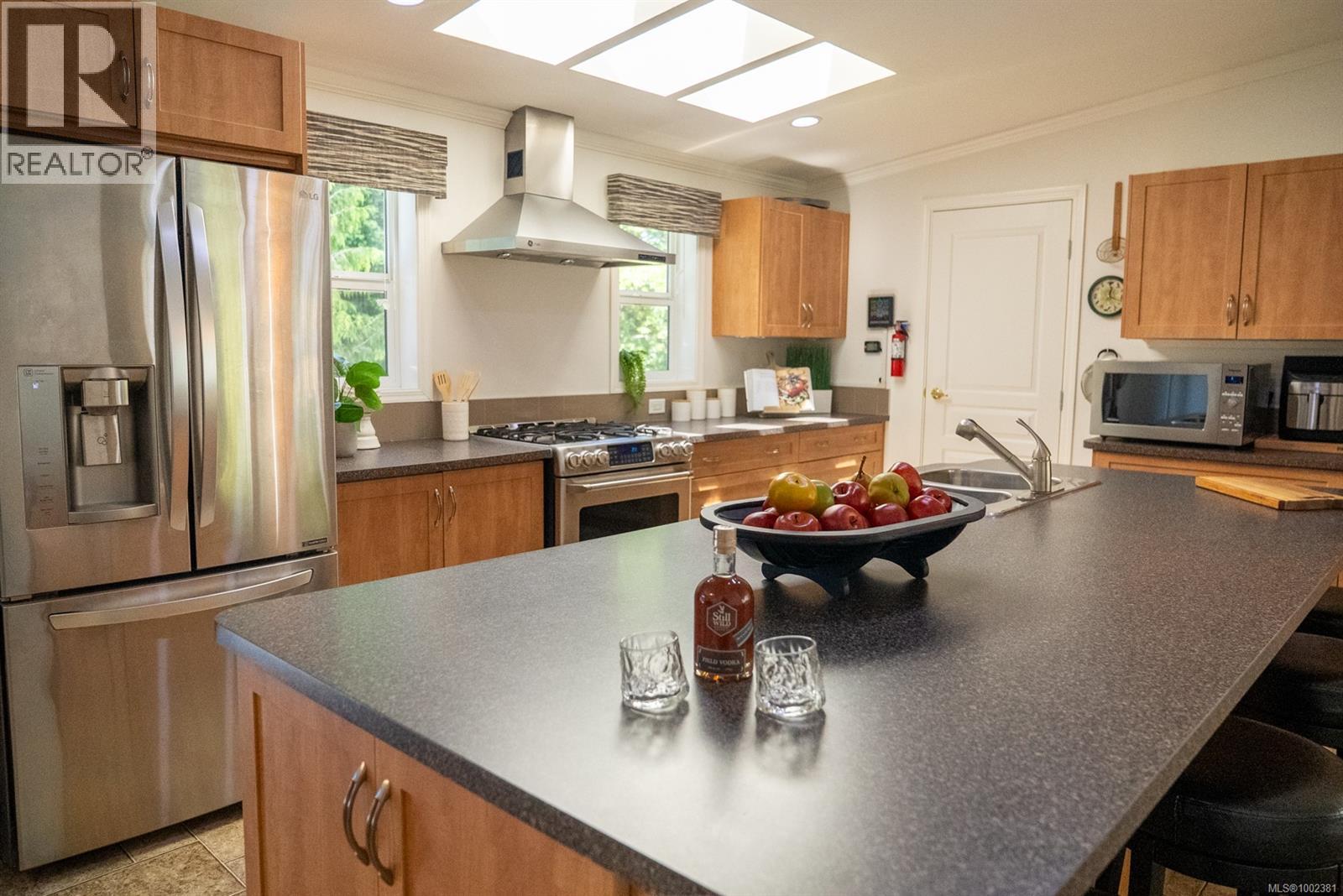 2604 Dory Way, Pender Island