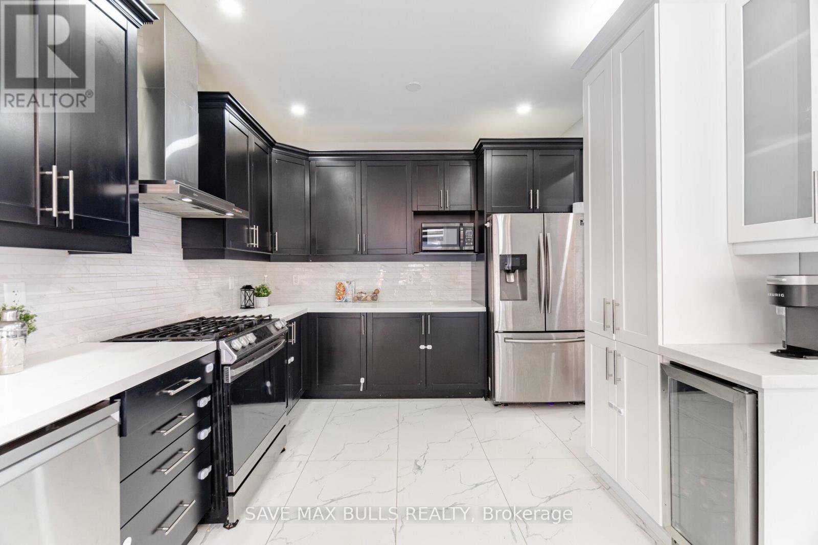 Photo 36 of 84 Haverstock Crescent, Brampton ON