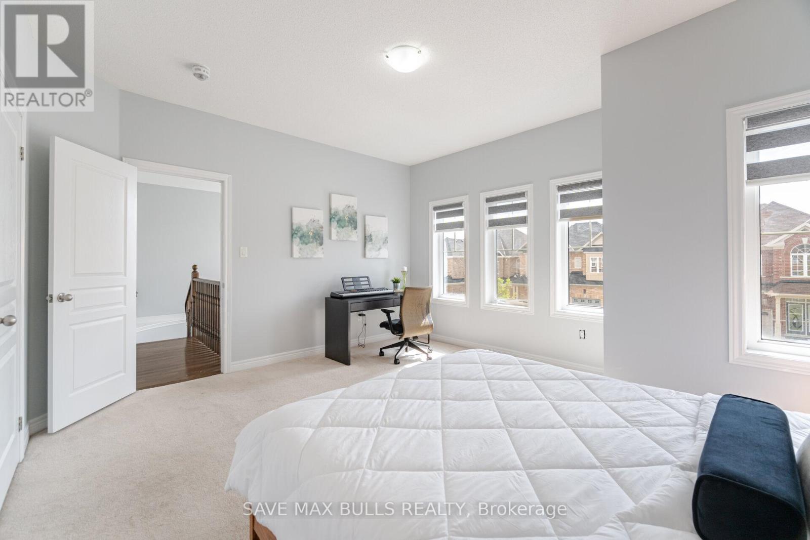 Photo 15 of 84 Haverstock Crescent, Brampton ON