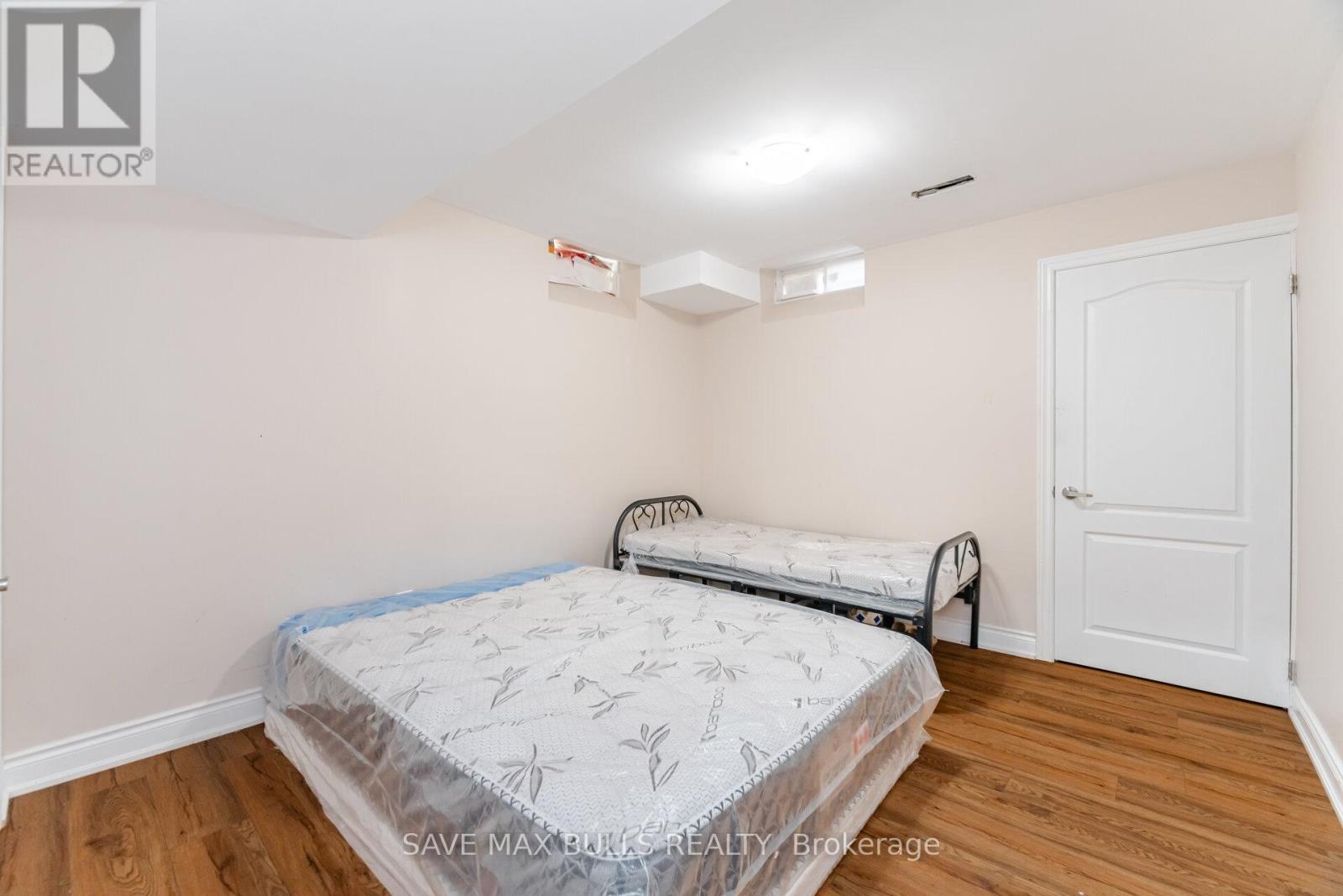 Photo 7 of 84 Haverstock Crescent, Brampton ON