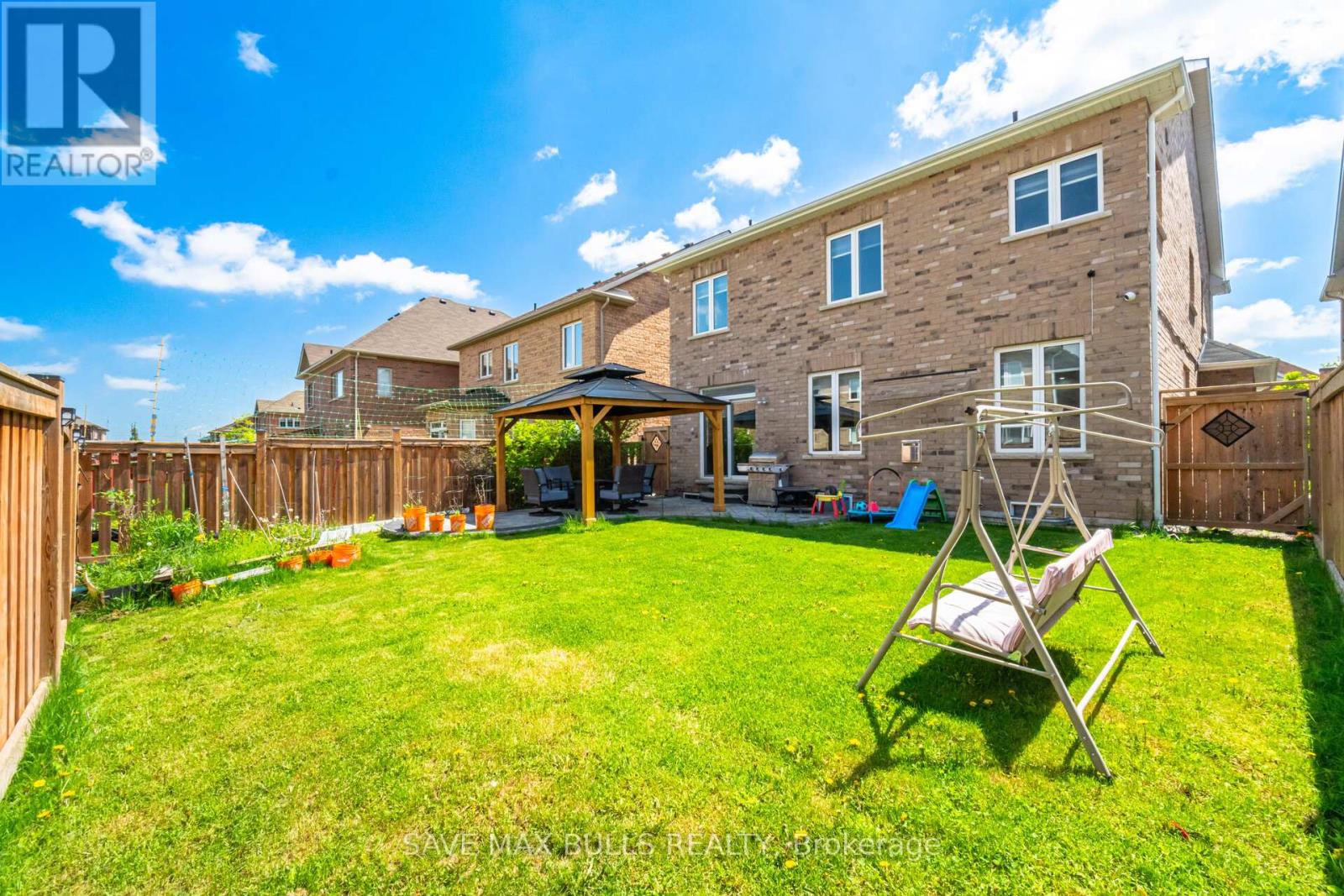 Photo 37 of 84 Haverstock Crescent, Brampton ON