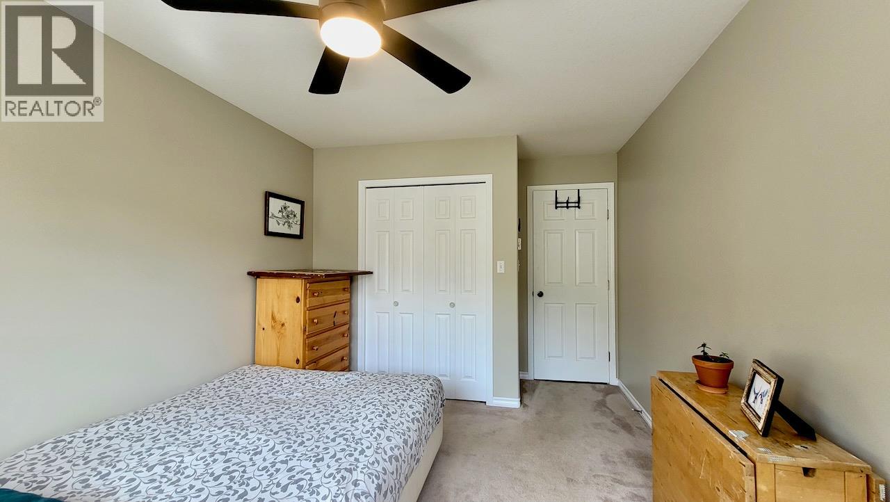 Photo 4 of 428 Beasley Crescent W, Nelson BC