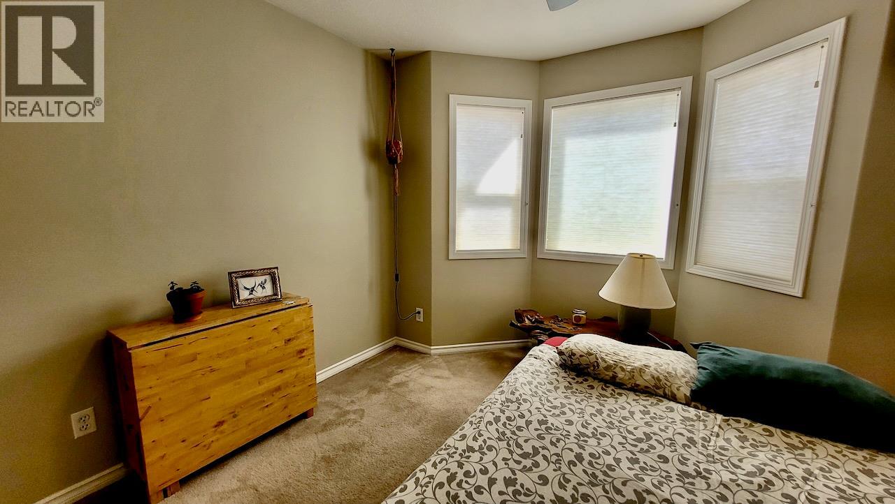 Photo 24 of 428 Beasley Crescent W, Nelson BC