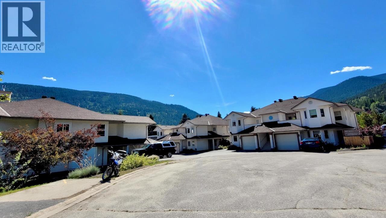 Photo 1 of 428 Beasley Crescent W, Nelson BC