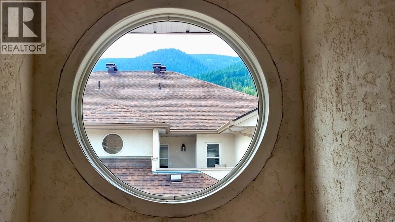 Photo 64 of 428 Beasley Crescent W, Nelson BC
