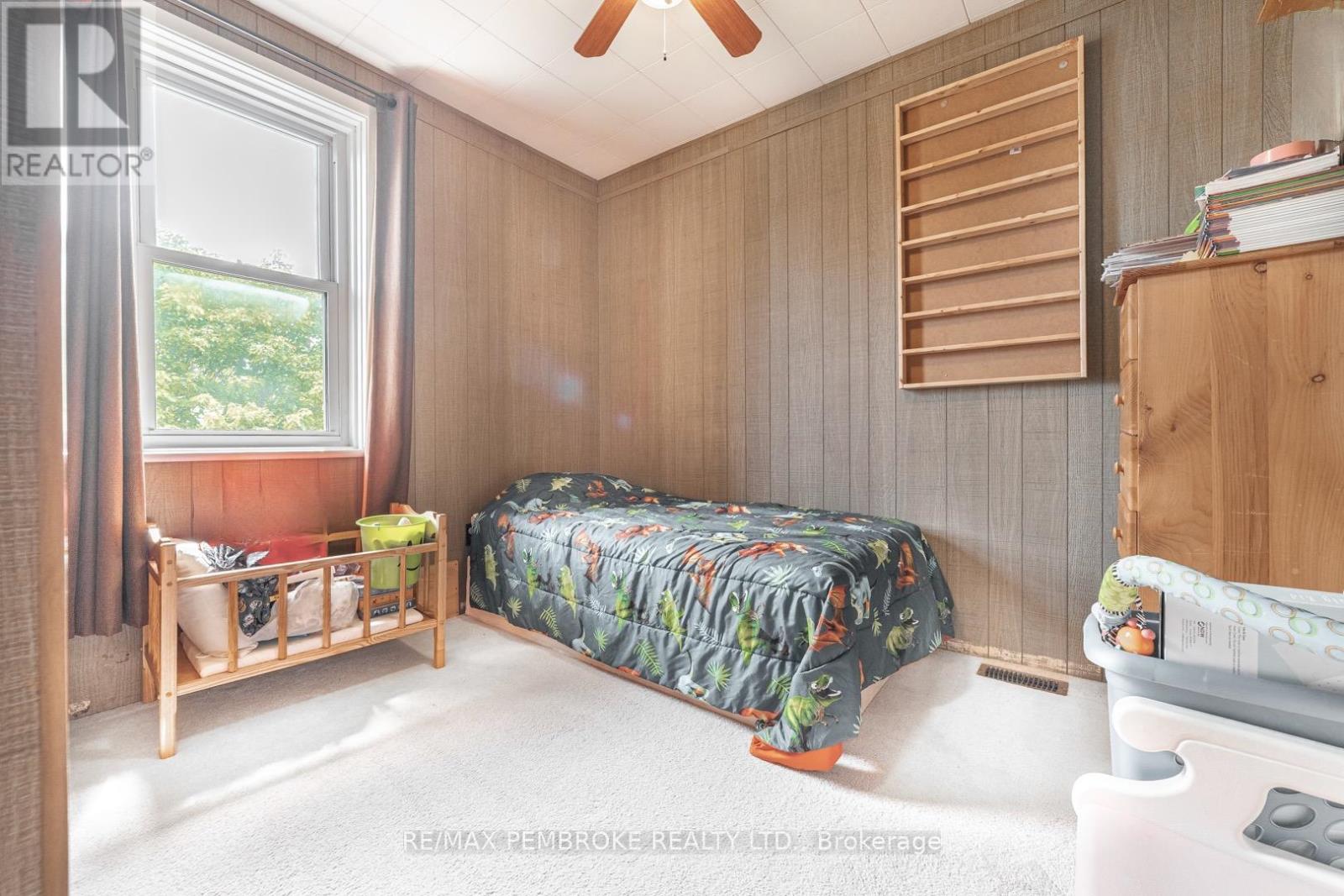 Photo 10 of 402 Christie Street, Pembroke ON