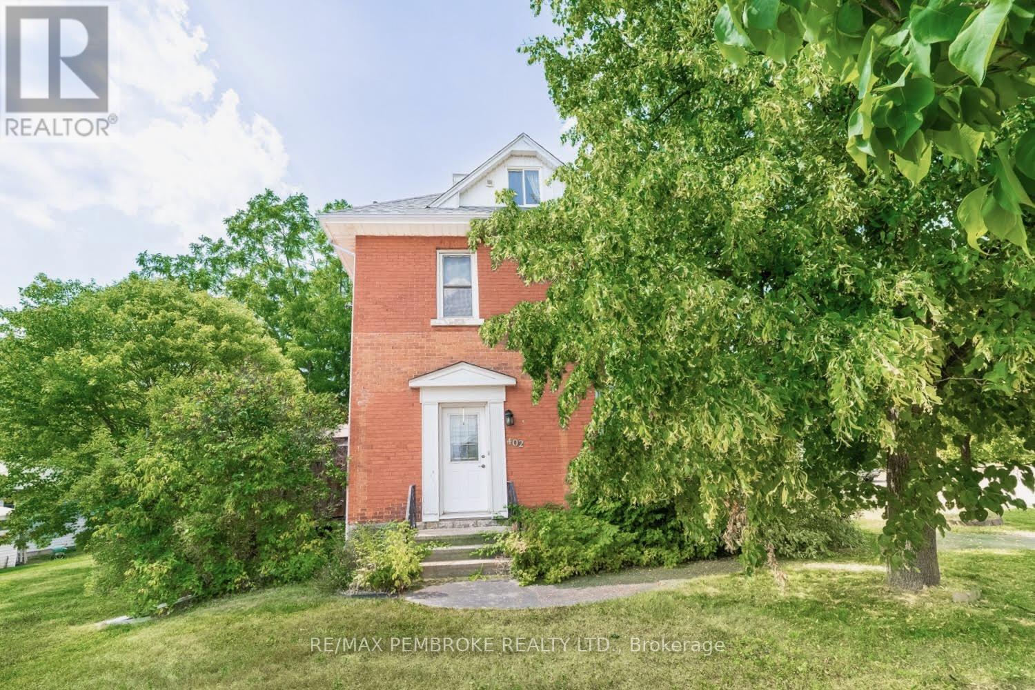 Photo 22 of 402 Christie Street, Pembroke ON