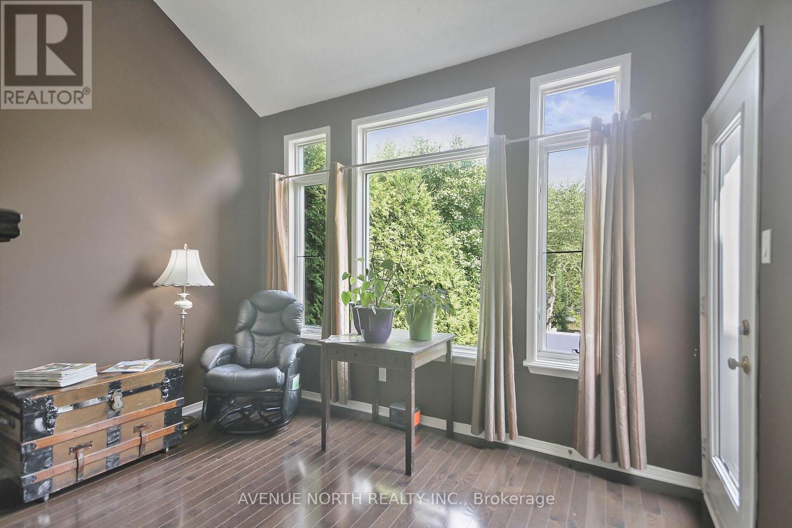 Photo 24 of 57 Macassa Circle, Ottawa ON