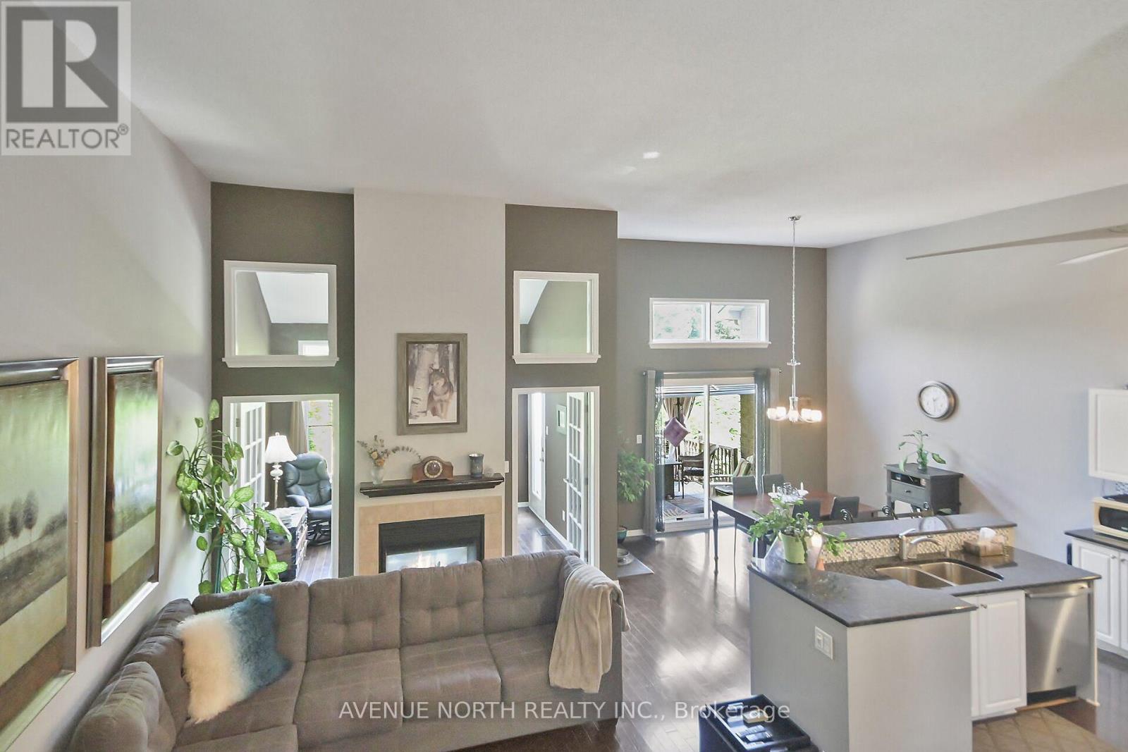 Photo 36 of 57 Macassa Circle, Ottawa ON
