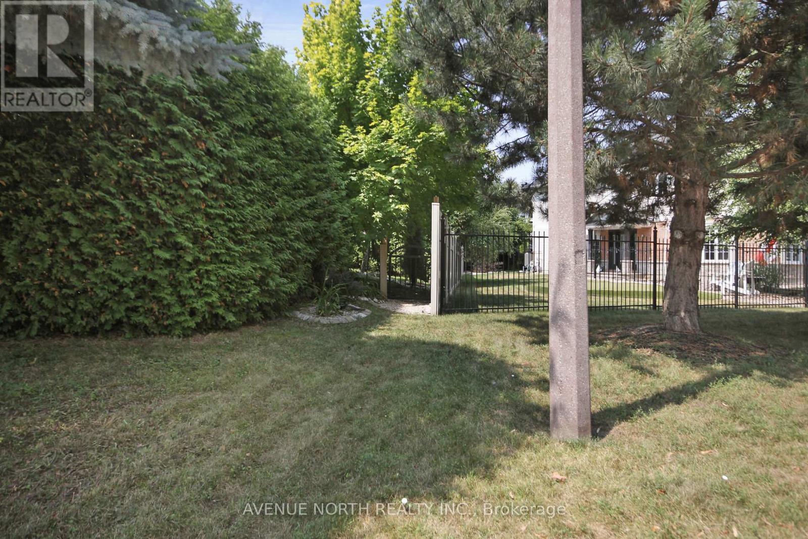 Photo 49 of 57 Macassa Circle, Ottawa ON
