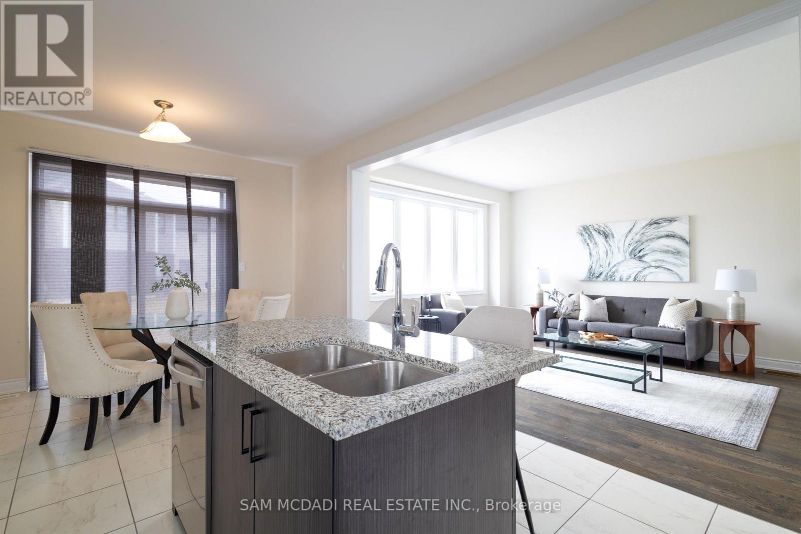 Photo 31 of 180 Whithorn Crescent, Haldimand ON